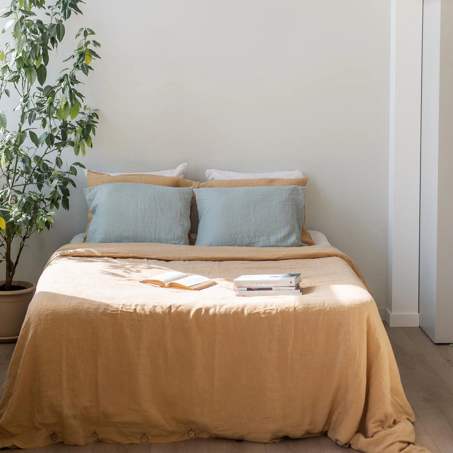 Linen Bedding Set 2 Linen Bedding Set - Image 2