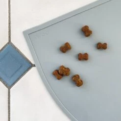 Silicone Splash Feeding Mat For Dogs -Zero Waste Store awoo pets cornflower silicone splash feeding mat for dogs 34431882461295