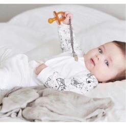 Round Natural Pacifier 3-Pack 10 Round Natural Pacifier 3-Pack -Zero Waste Store ecopiggy round natural pacifier 3pk 33164416516207