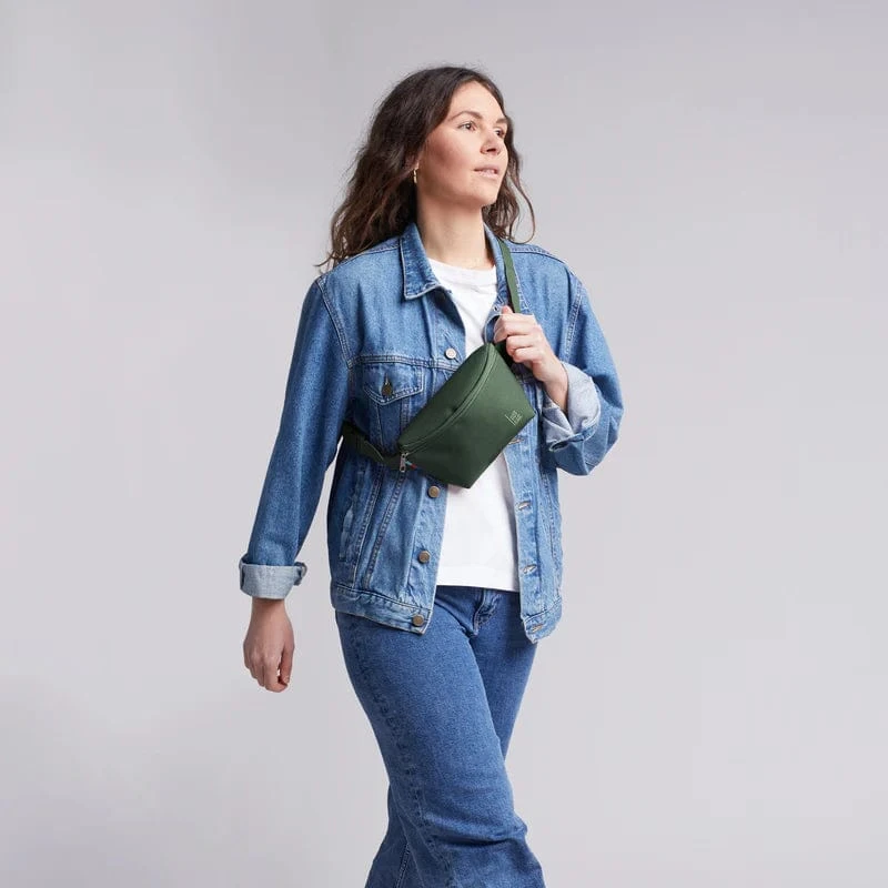 GOT BAG Hip Bag Made Of Ocean Plastic - Sustainable Fanny Pack, Cross Body, 100% Recycled Plastic, Water Resistant 1 GOT BAG Hip Bag Made Of Ocean Plastic - Sustainable Fanny Pack, Cross Body, 100% Recycled Plastic, Water Resistant