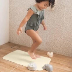 Hevea Upcycled Rubber Big Bath Mat 23 Hevea Upcycled Rubber Big Bath Mat -Zero Waste Store hevea upcycled rubber big bath mat 33242781581423