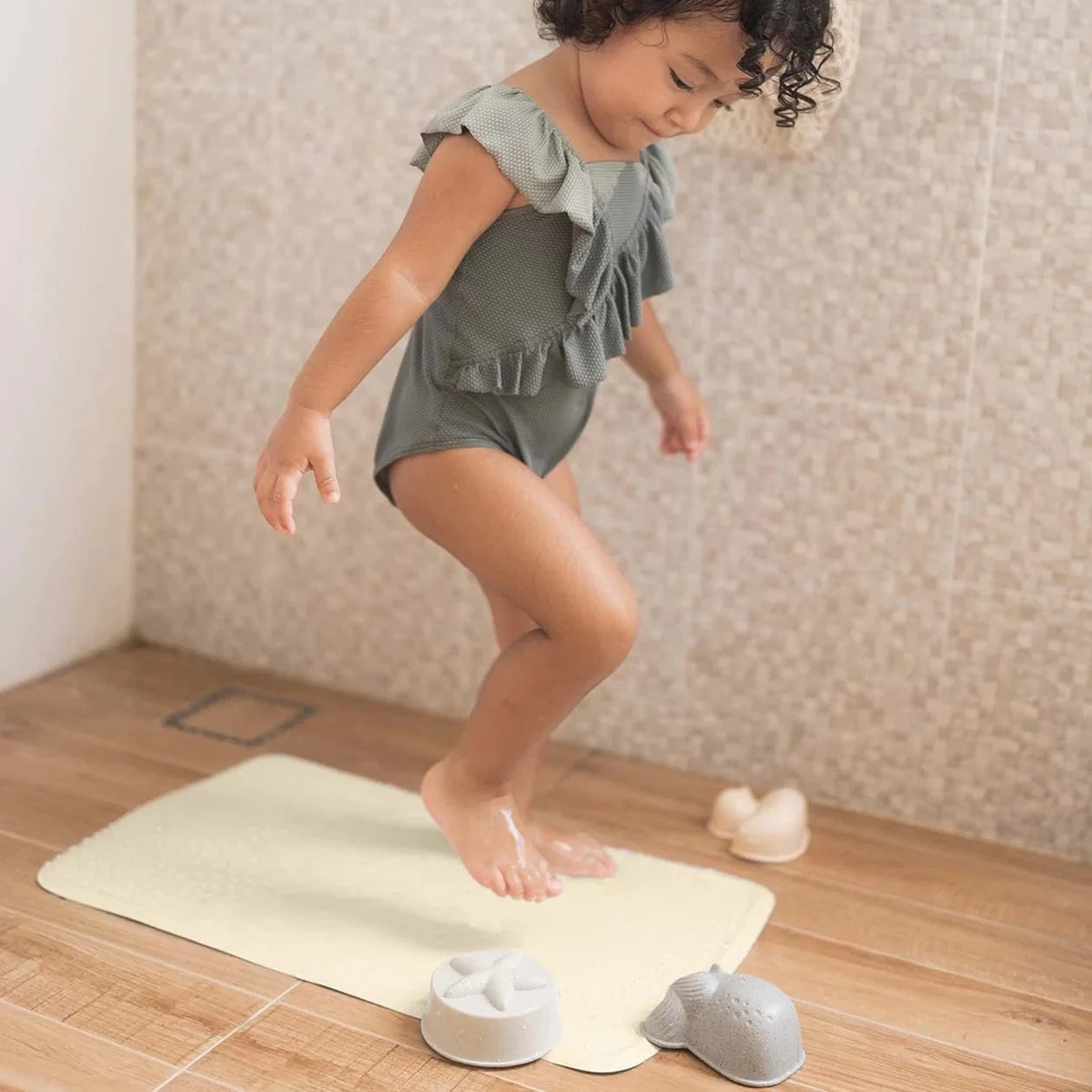 Hevea Upcycled Rubber Big Bath Mat 12 Hevea Upcycled Rubber Big Bath Mat - Image 12