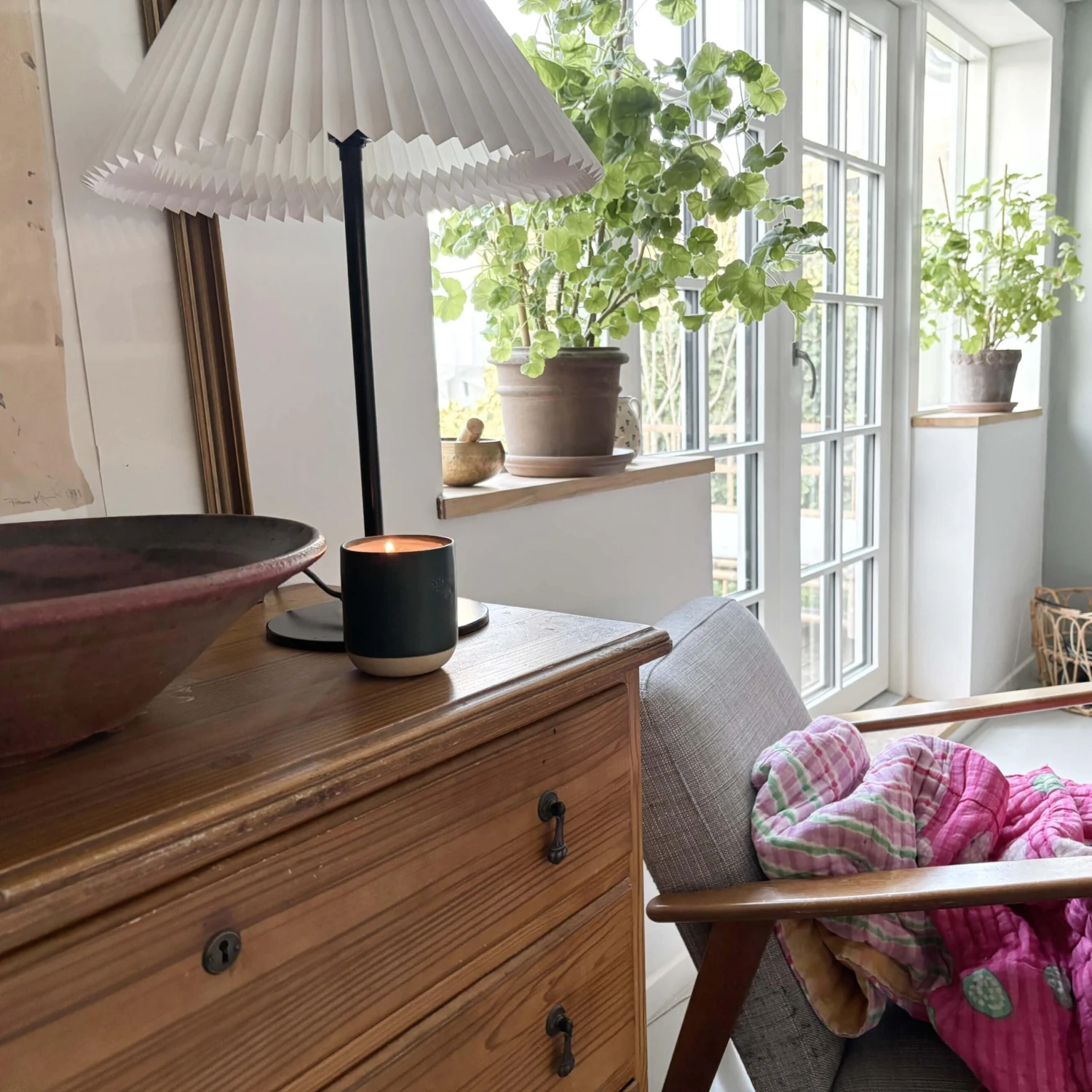 Honeysuckle, Peony, Amber Candle Refill 2 Honeysuckle, Peony, Amber Candle Refill - Image 2