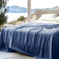 100% Organic Cotton Honeycomb Jacquard Blanket