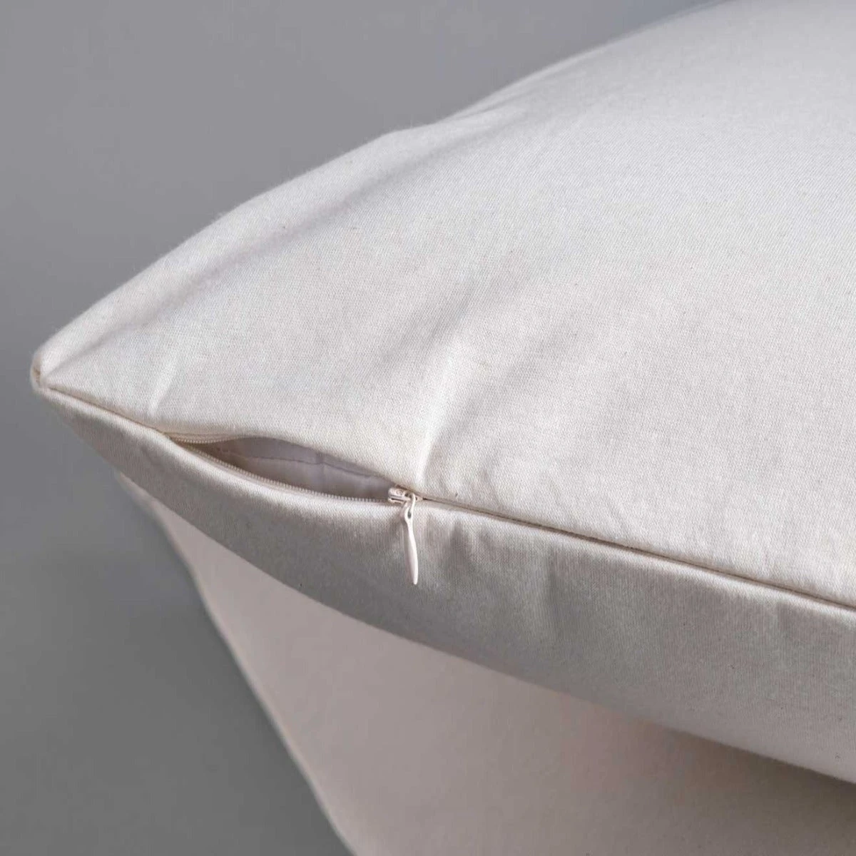 Organic Cotton Waterproof Pillow Case Encasement Pair 2 Organic Cotton Waterproof Pillow Case Encasement Pair - Image 2