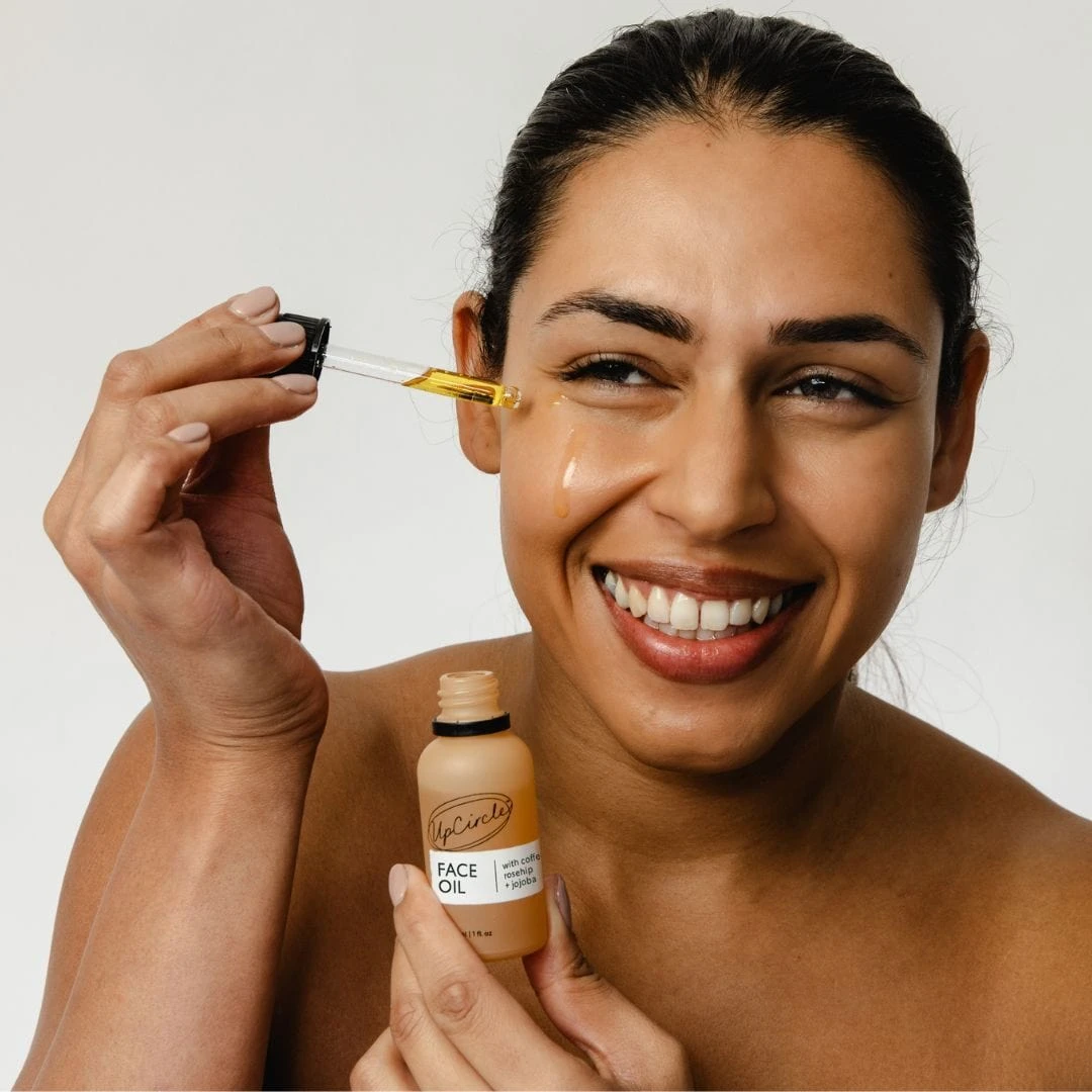 Organic Face Oil With Coffee, Rosehip + Jojoba 1 Organic Face Oil With Coffee, Rosehip + Jojoba