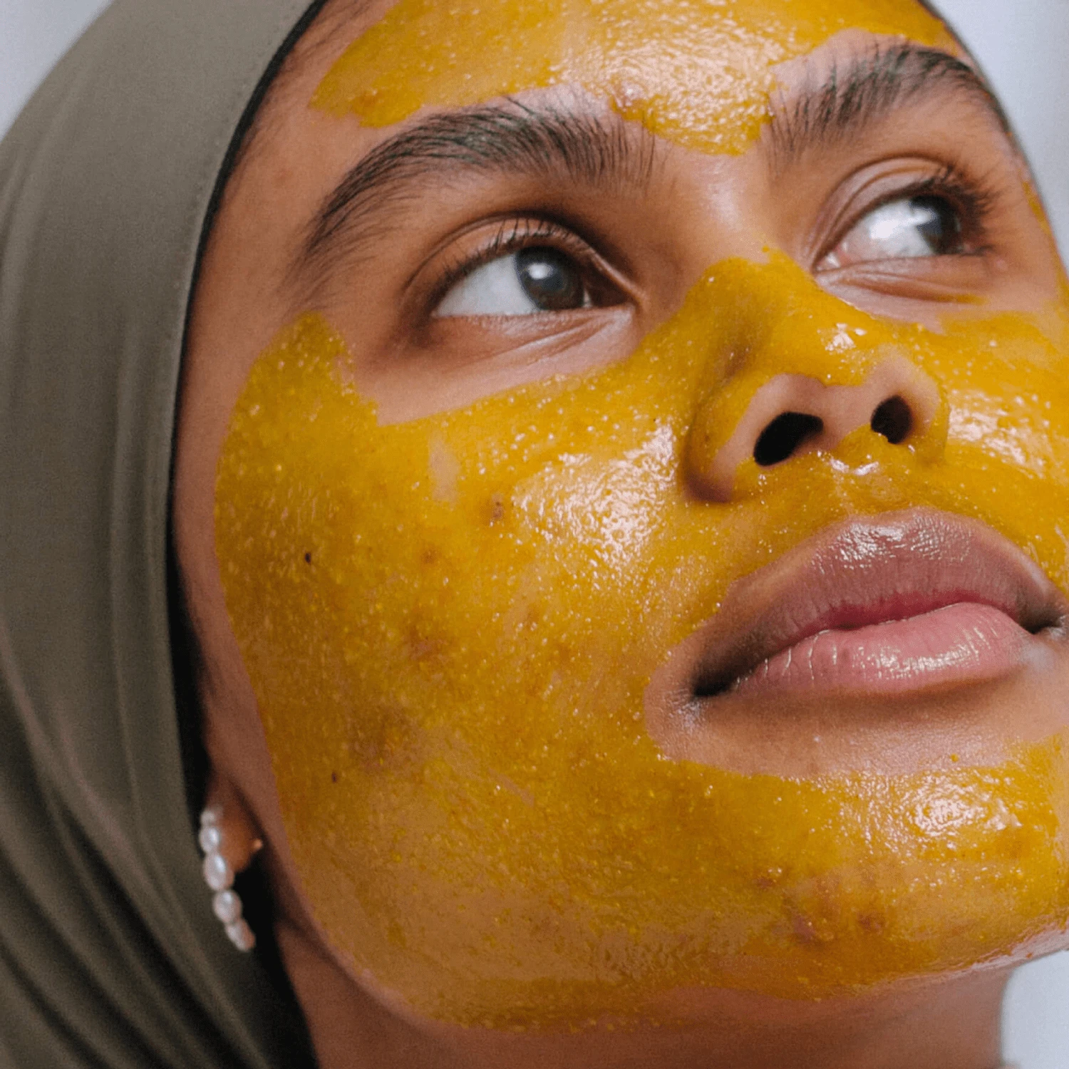 Red Erase Facial Scrub 2 Red Erase Facial Scrub - Image 2